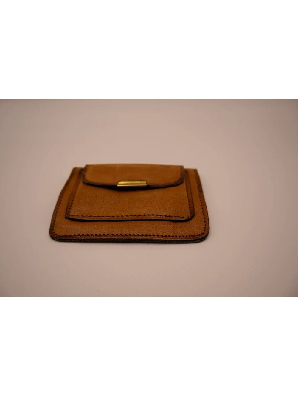 William Prym European Minimalist Smooth Tan Leather Coin Purse.